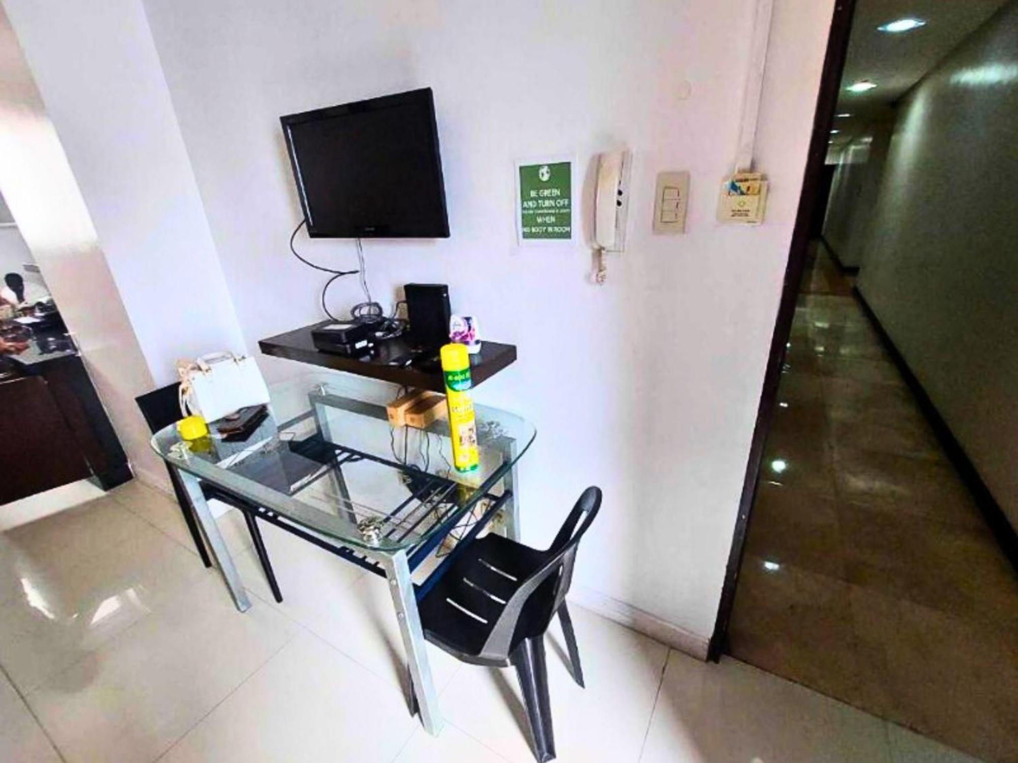 Near Us Embassy X Free Unlimited Pool, Massage & Sauna Access X Promo This Month! Explore Deluxe Studio W Balcony In Manila Perfectly Situated Near Naia Airport, Heart Of Manila Updated 2025 Price For Your Unforgettable Ultimate Staycation Experience Zewnętrze zdjęcie